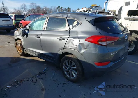2017 Hyundai Tucson Se z USA, uszkodzony, nr VIN KM8J23A46HU417169